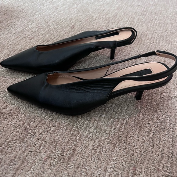 Kitten Heels - Picture 3 of 9